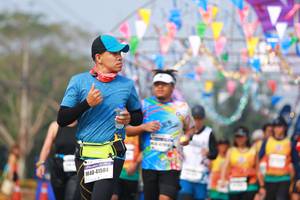 BIB: 41584
                            <button type="button" onclick="openModal(9922134)" class="btn btn-primary btn-sm float-right btn-popup" data-toggle="modal" data-target=".modal-high-quality">
                        <i class="fas fa-shopping-cart"></i> Add to Cart
                    </button>
                                            <button type="button" onclick="isThisMe(9922134, true)" class="btn btn-success btn-sm float-right btn-popup btn-isme hidden" data-toggle="tooltip" data-placement="bottom" title="นี่คือรูปของคุณใช่ไหม คลิกที่นี่เพื่อเอาเข้าอัลบั้ม">
                        <i class="fas fa-plus"></i> Add to album
                    </button>
                    <button type="button" onclick="isThisMe(9922134, false)" class="btn btn-warning btn-sm float-right btn-popup btn-isnotme hidden">
                        <i class="fas fa-ban"></i> Remove from album
                    </button>